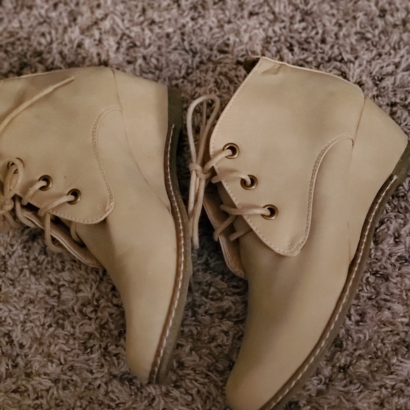 Wedge Boot Bundle - Picture 6 of 6